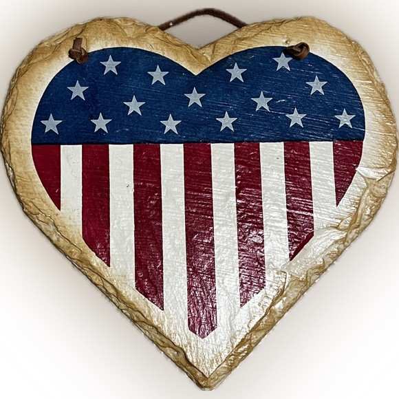 ⭐️Vintage Hand Painted American Flag Heart Slate Wall Hanging Plaque Patriotic - Picture 1 of 5